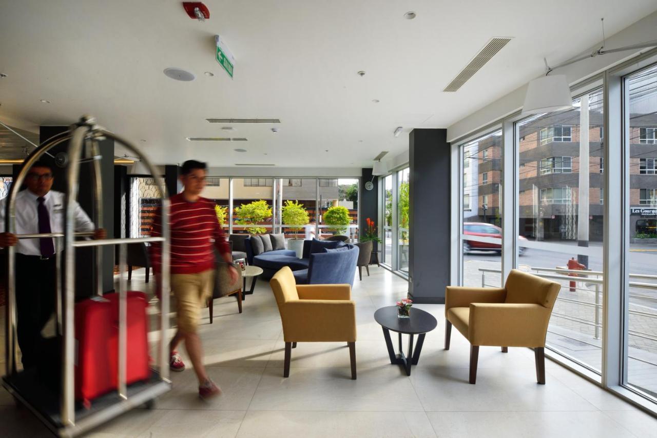 Mercure Ariosto Lima Buitenkant foto