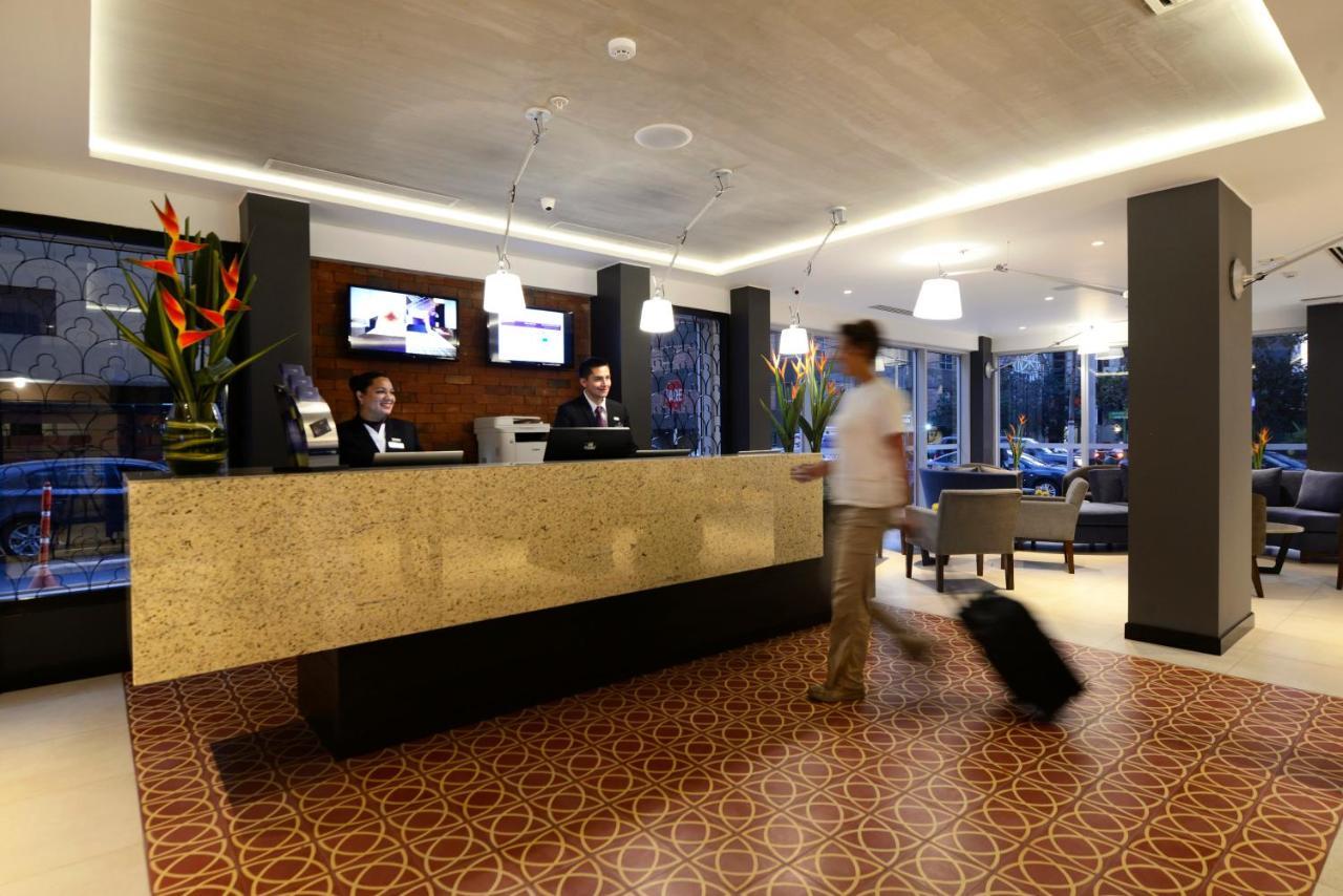 Mercure Ariosto Lima Buitenkant foto