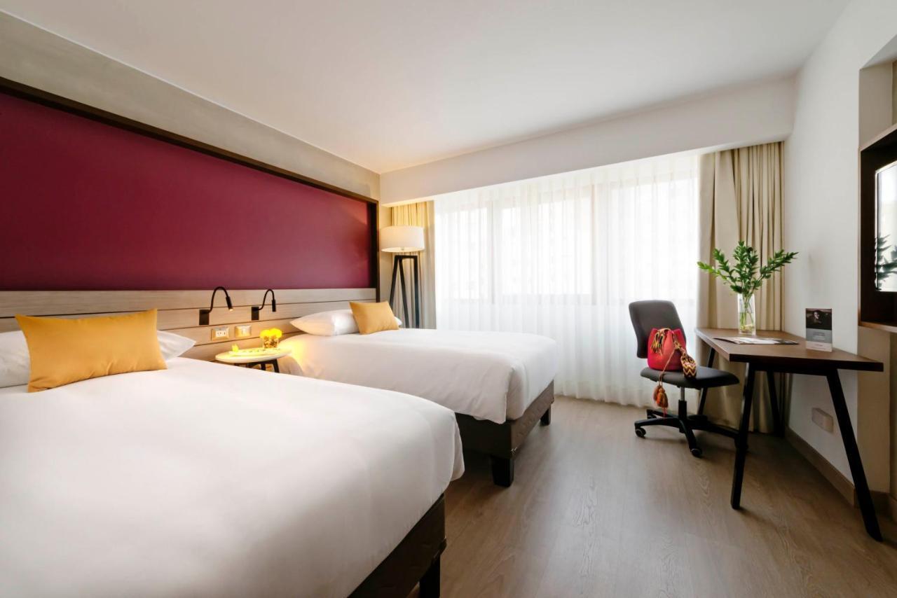 Mercure Ariosto Lima Buitenkant foto